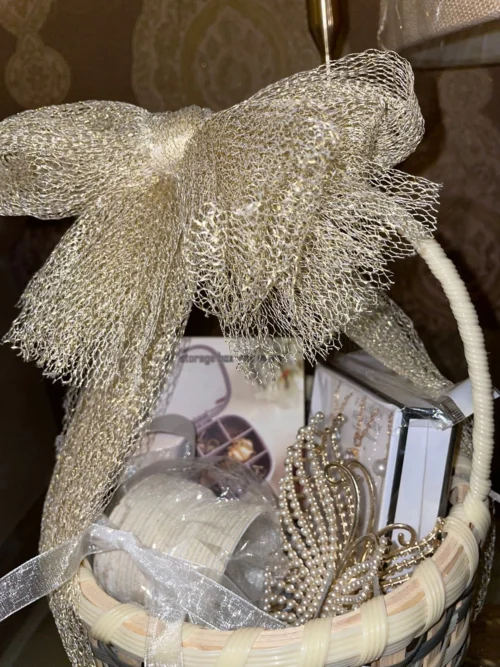 Round Mini Gift Basket for Her Round Mini Gift Basket for Her